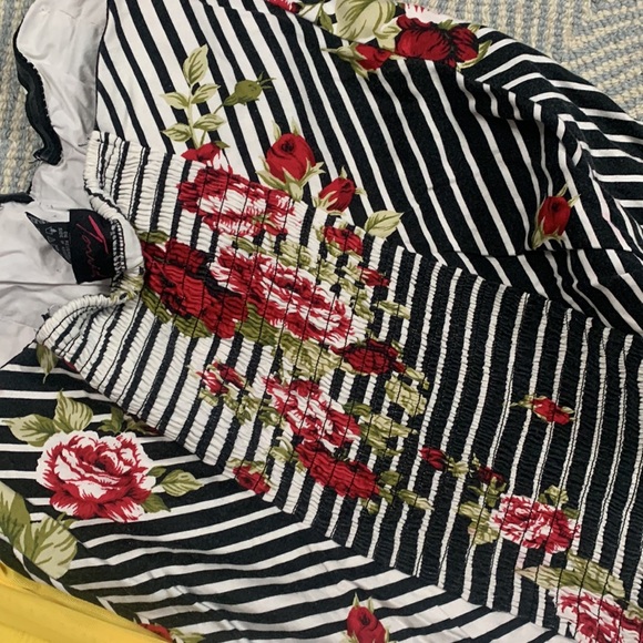 Corset tops - Picture 12 of 12